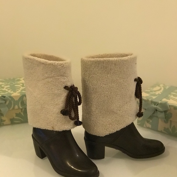 Boots - Picture 1 of 4